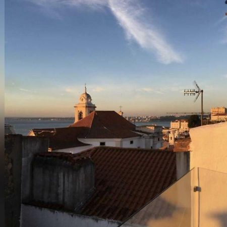 Cosy Alfama Hideout - With Rooftop Terrace Lissabon Exterior foto